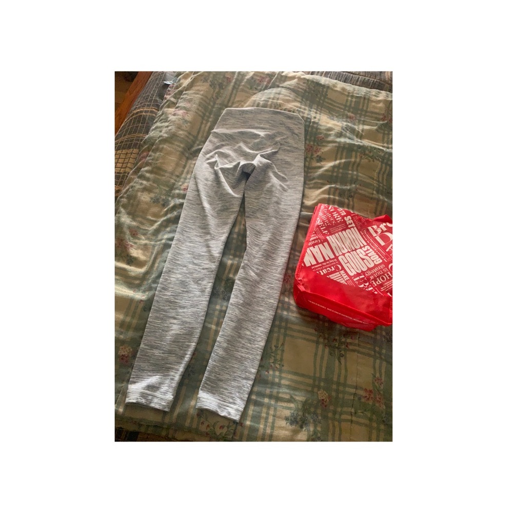 Lululemon high times pants size 2 - Picture 5 of 5